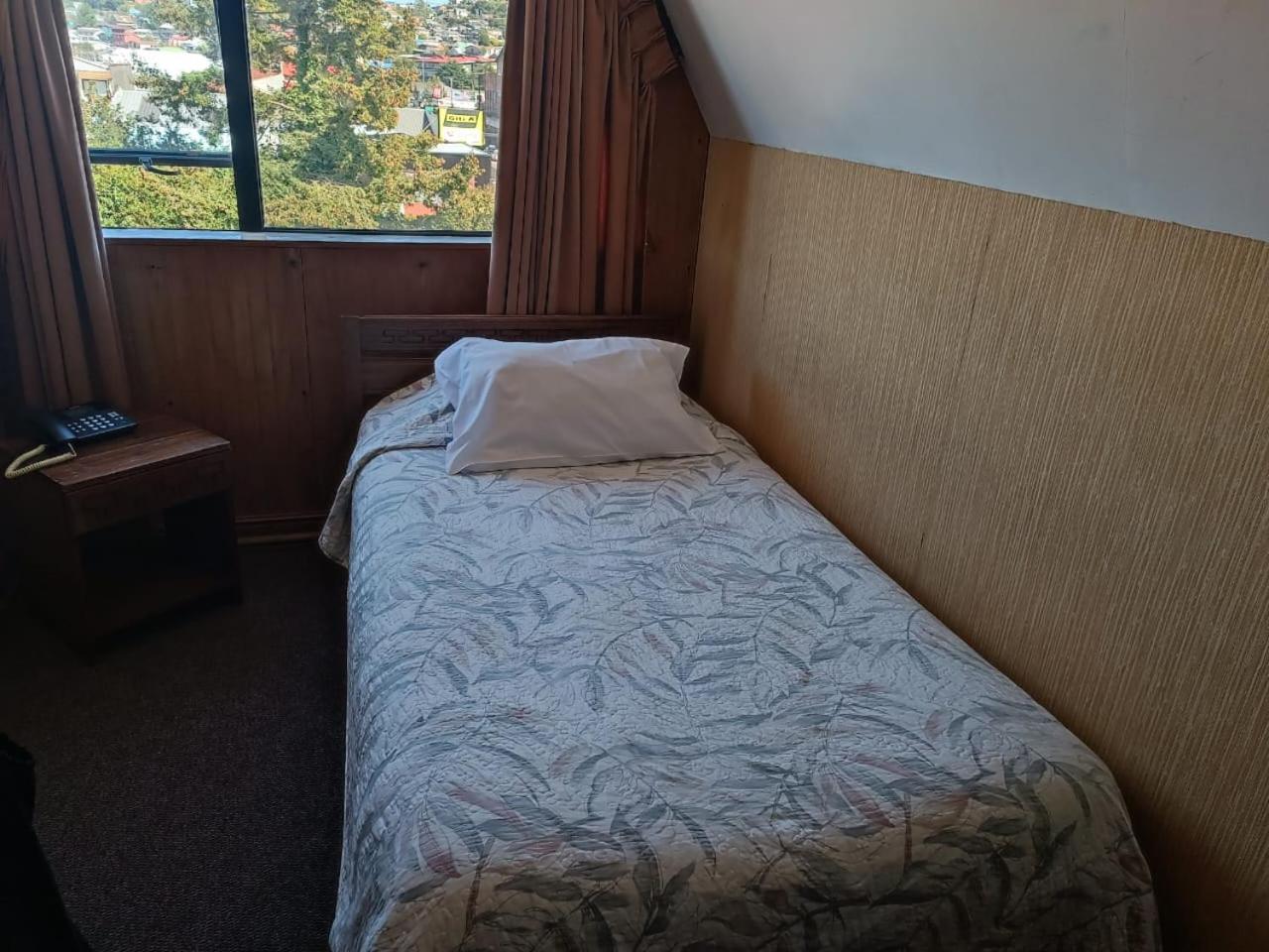 Hotel Antupiren Puerto Montt Buitenkant foto