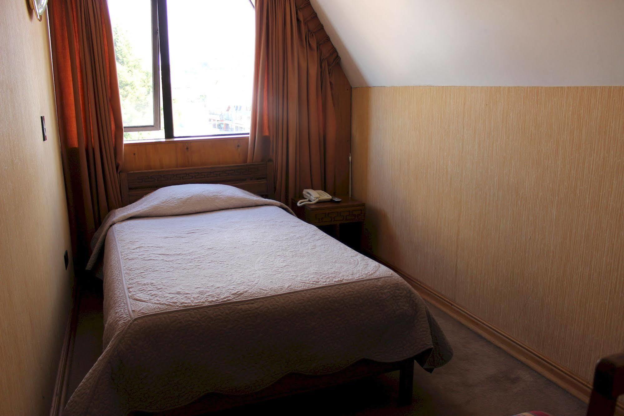Hotel Antupiren Puerto Montt Buitenkant foto