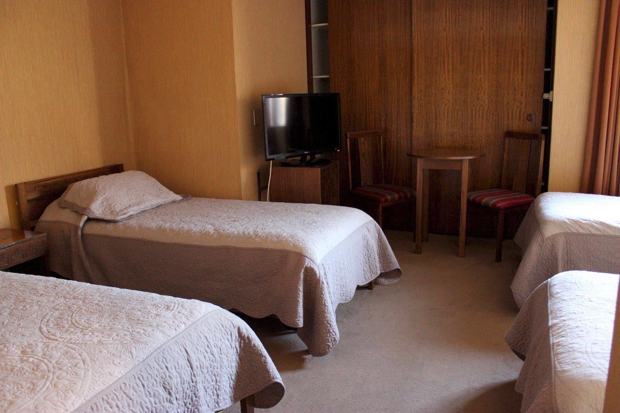 Hotel Antupiren Puerto Montt Buitenkant foto