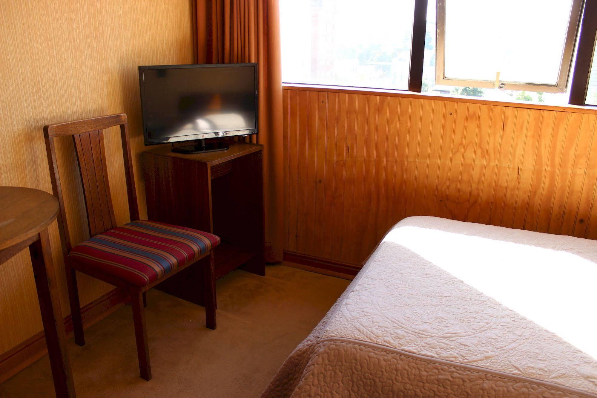 Hotel Antupiren Puerto Montt Buitenkant foto