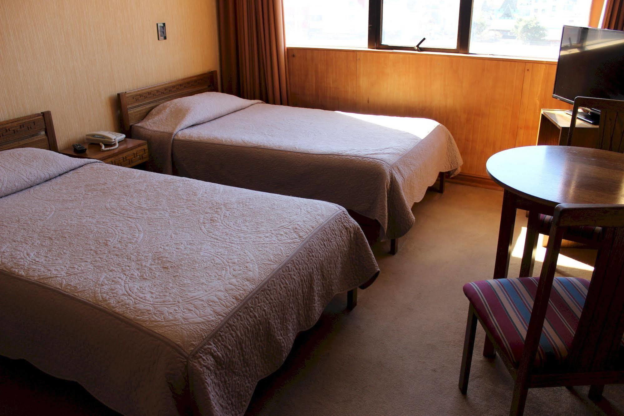 Hotel Antupiren Puerto Montt Buitenkant foto