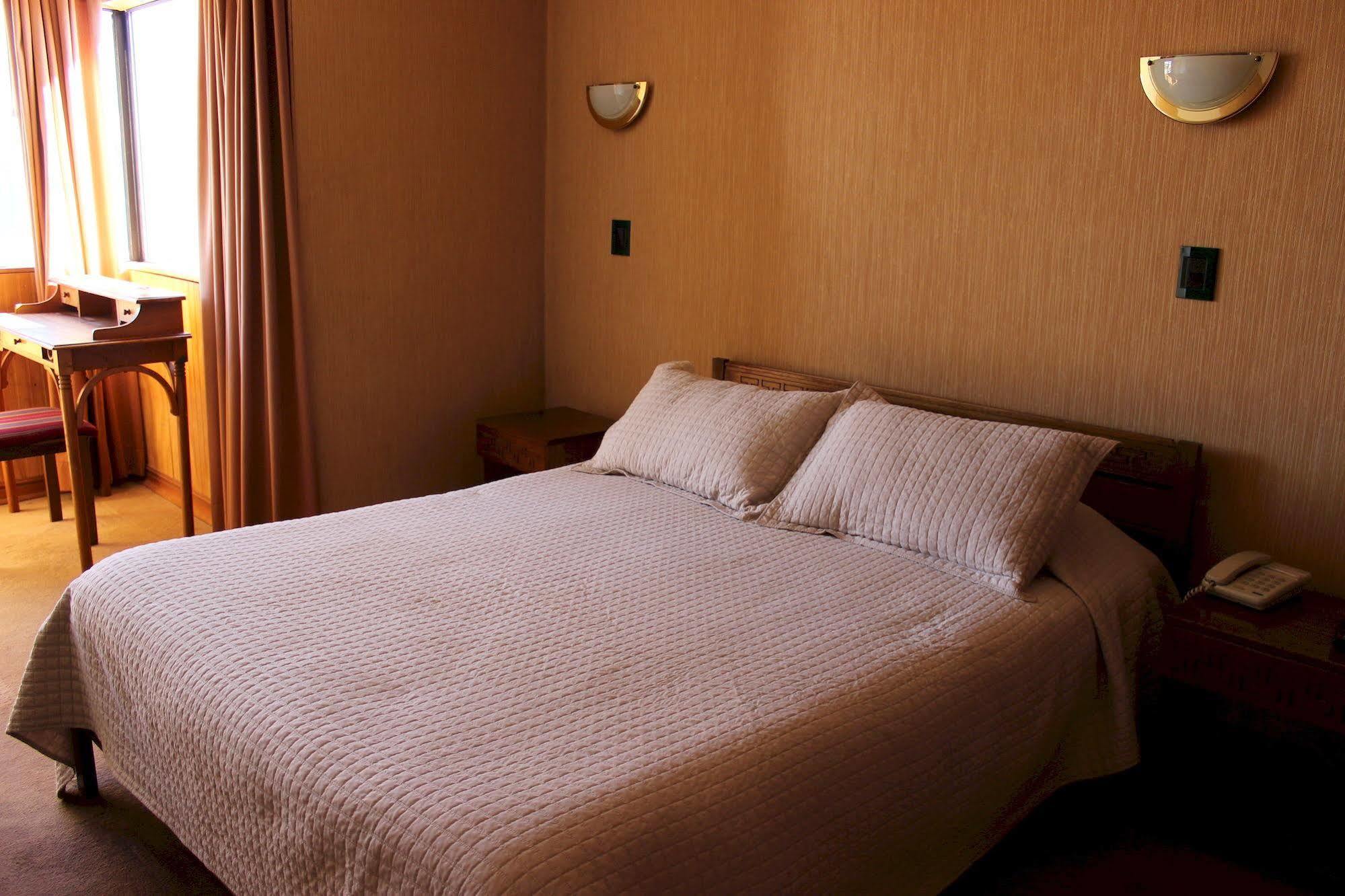 Hotel Antupiren Puerto Montt Buitenkant foto