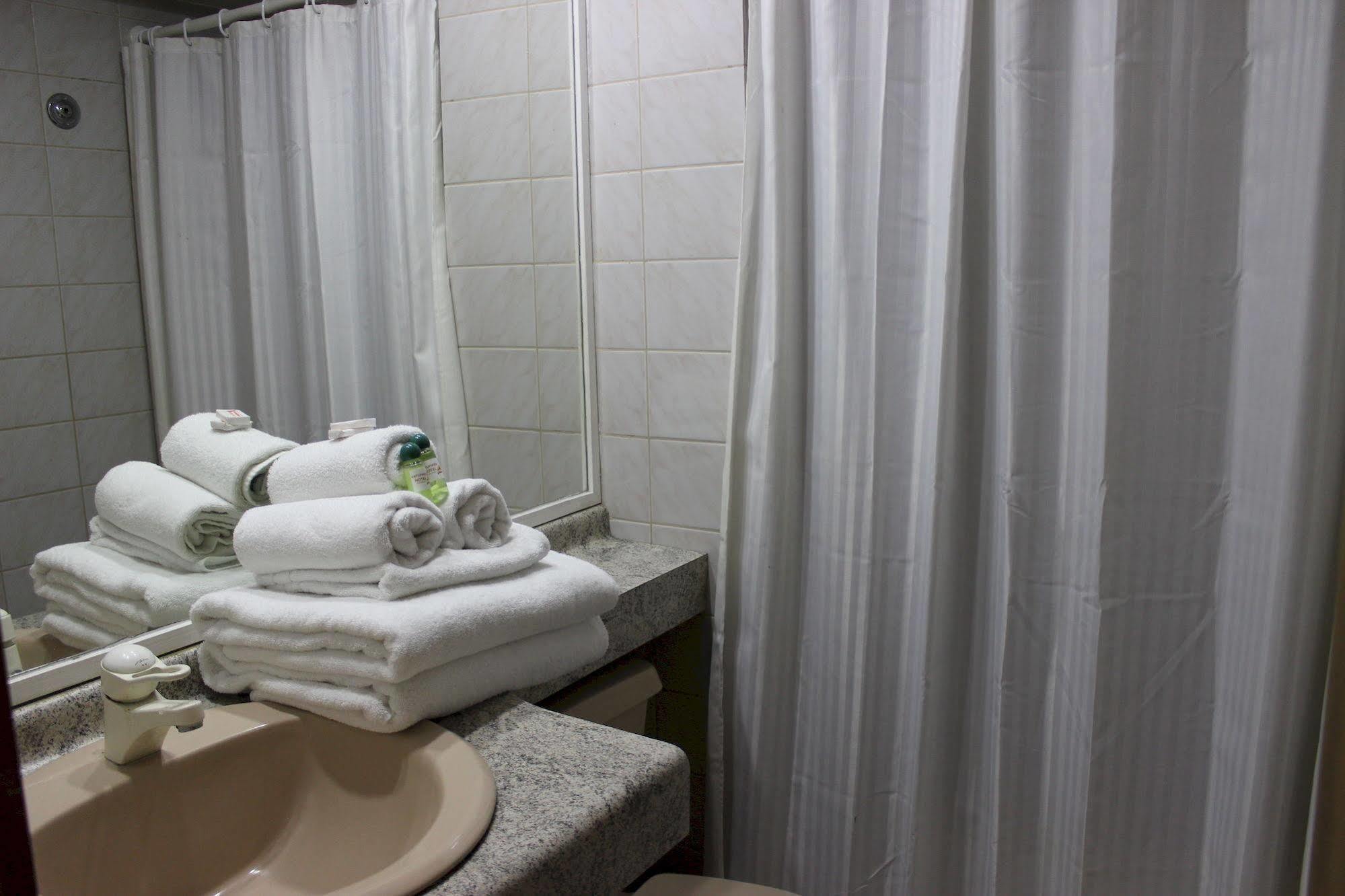 Hotel Antupiren Puerto Montt Buitenkant foto