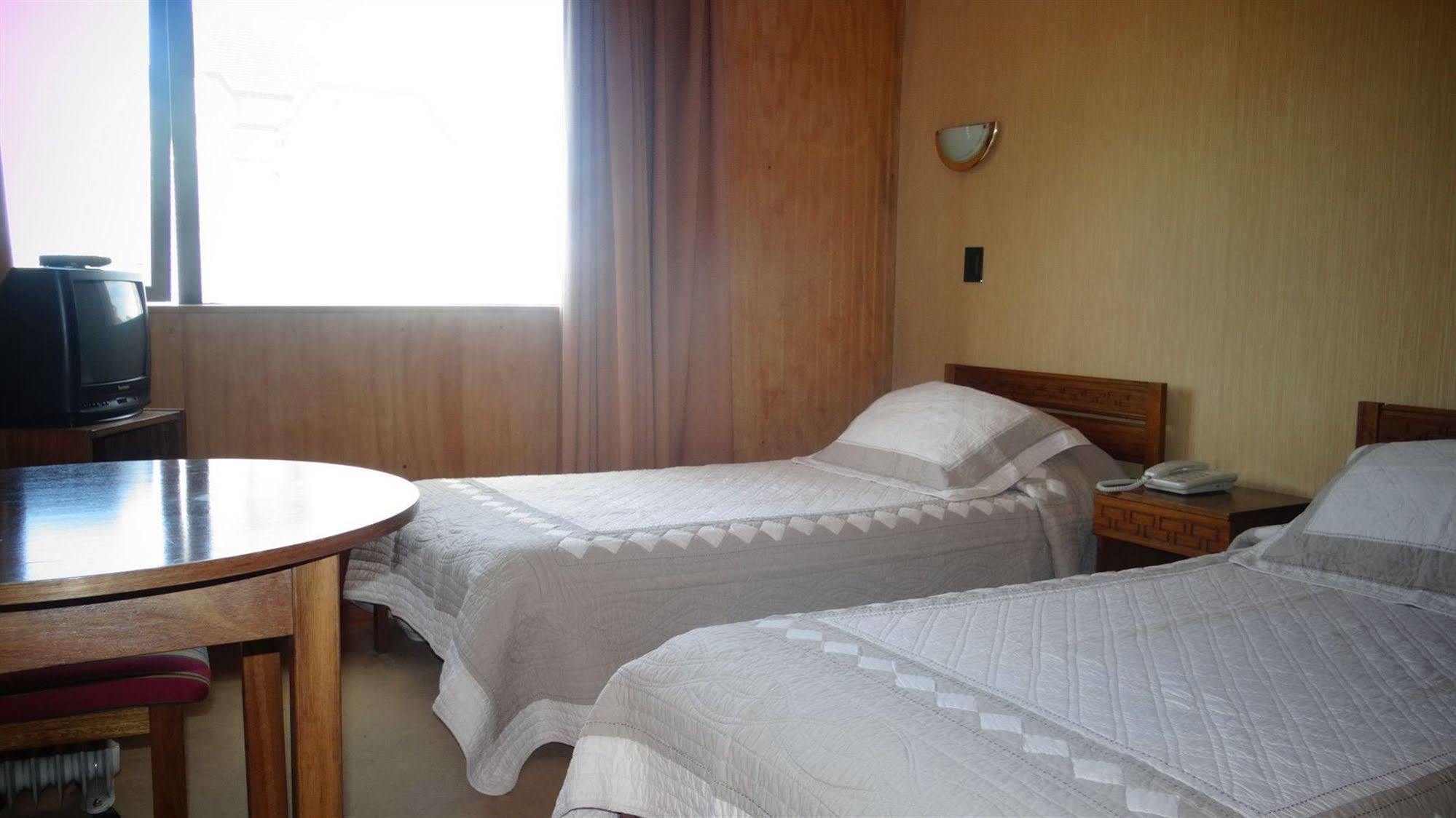 Hotel Antupiren Puerto Montt Buitenkant foto