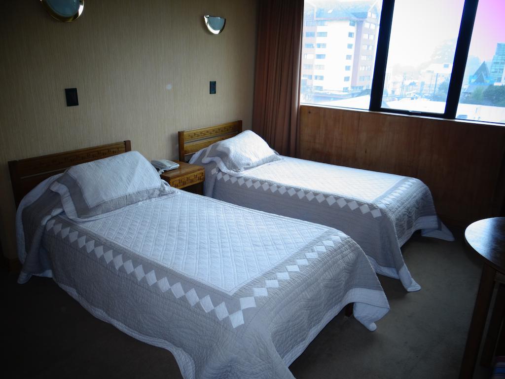 Hotel Antupiren Puerto Montt Buitenkant foto